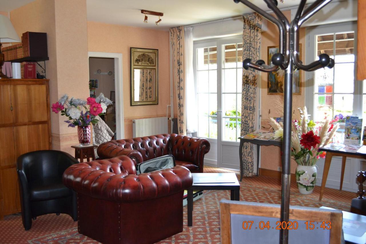 Hôtel Le Castel Brissac-Quince Buitenkant foto